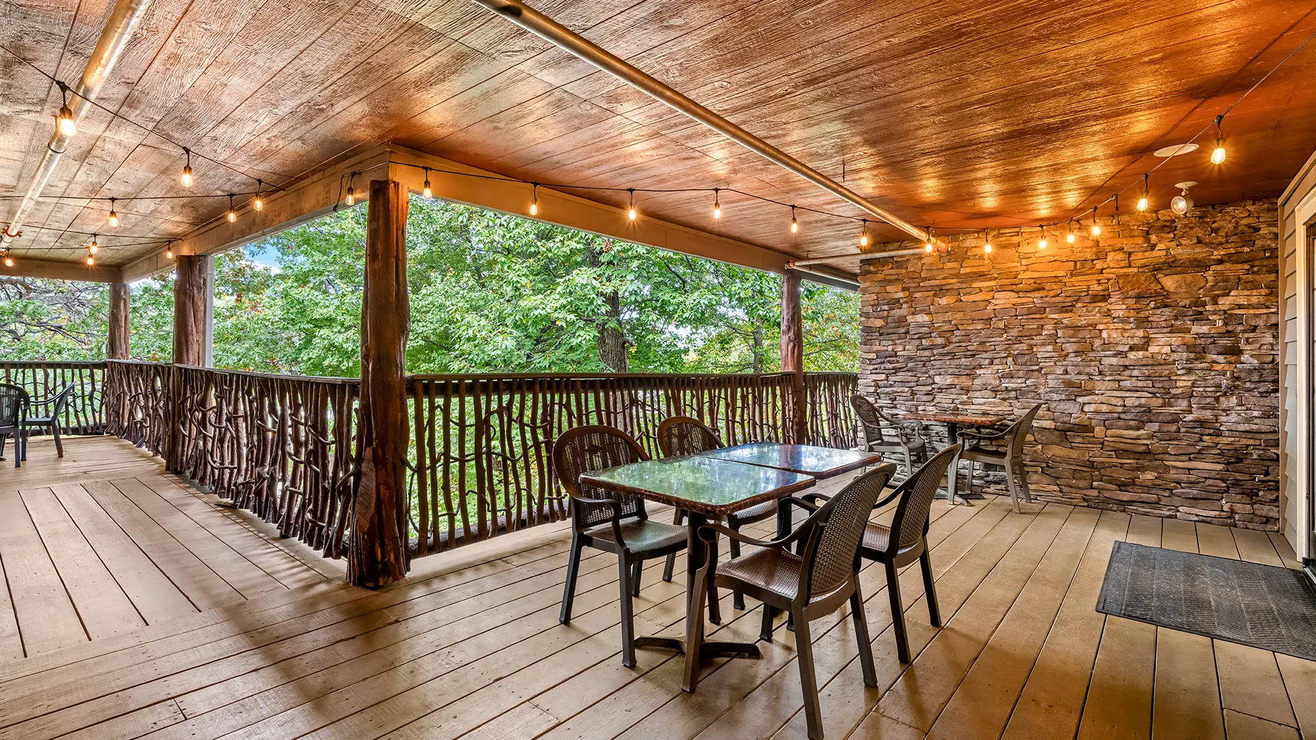 Outdoor Wrap Around Deck